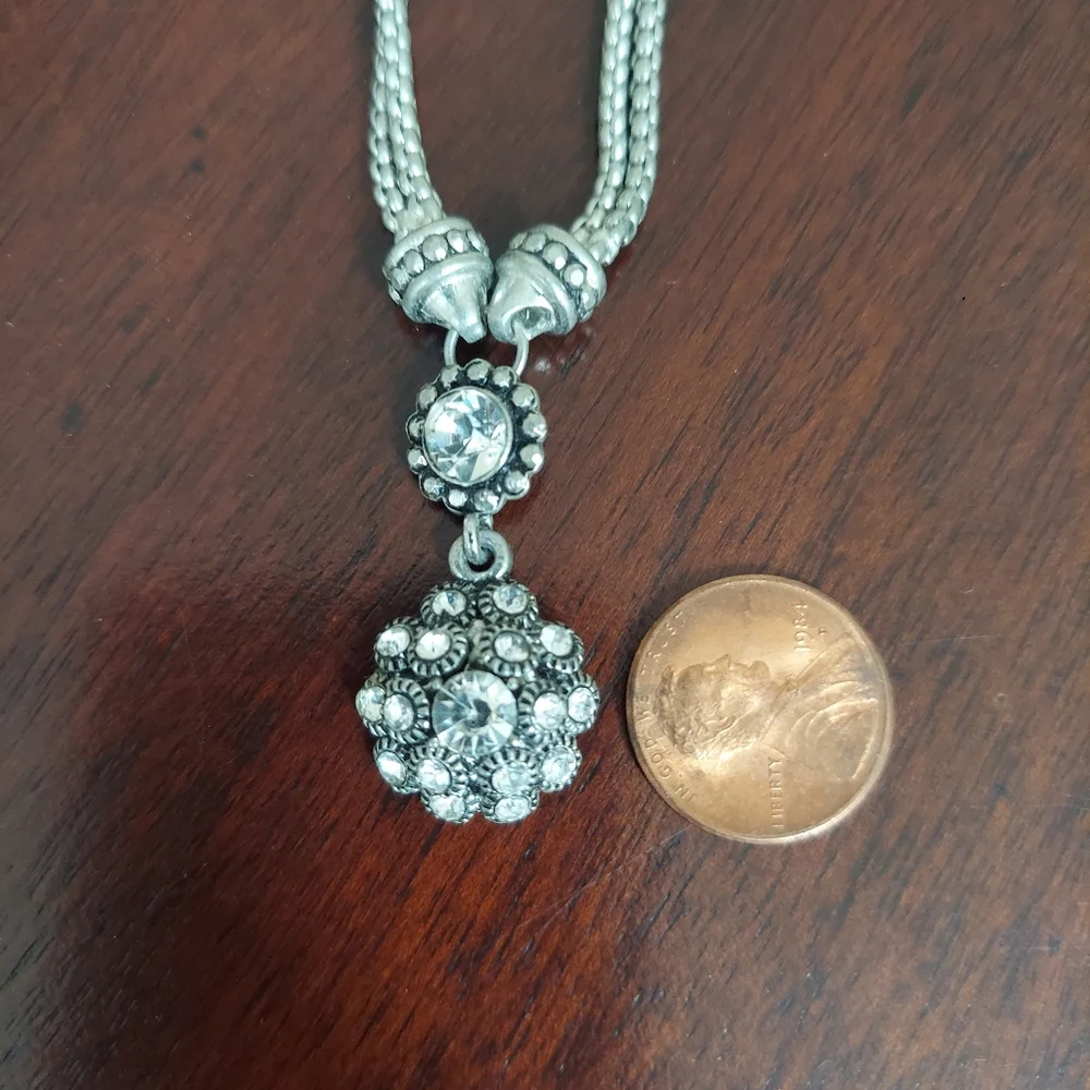 Vintage Cookie Lee Faux Diamond Necklace Silvertone - Picture 11 of 14